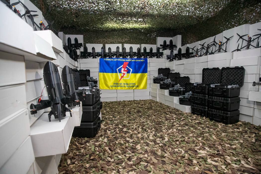 Бойцы 5-й отдельной штурмовой Киевской бригады получили 1300 БпЛА от столицы: Кличко показал фото