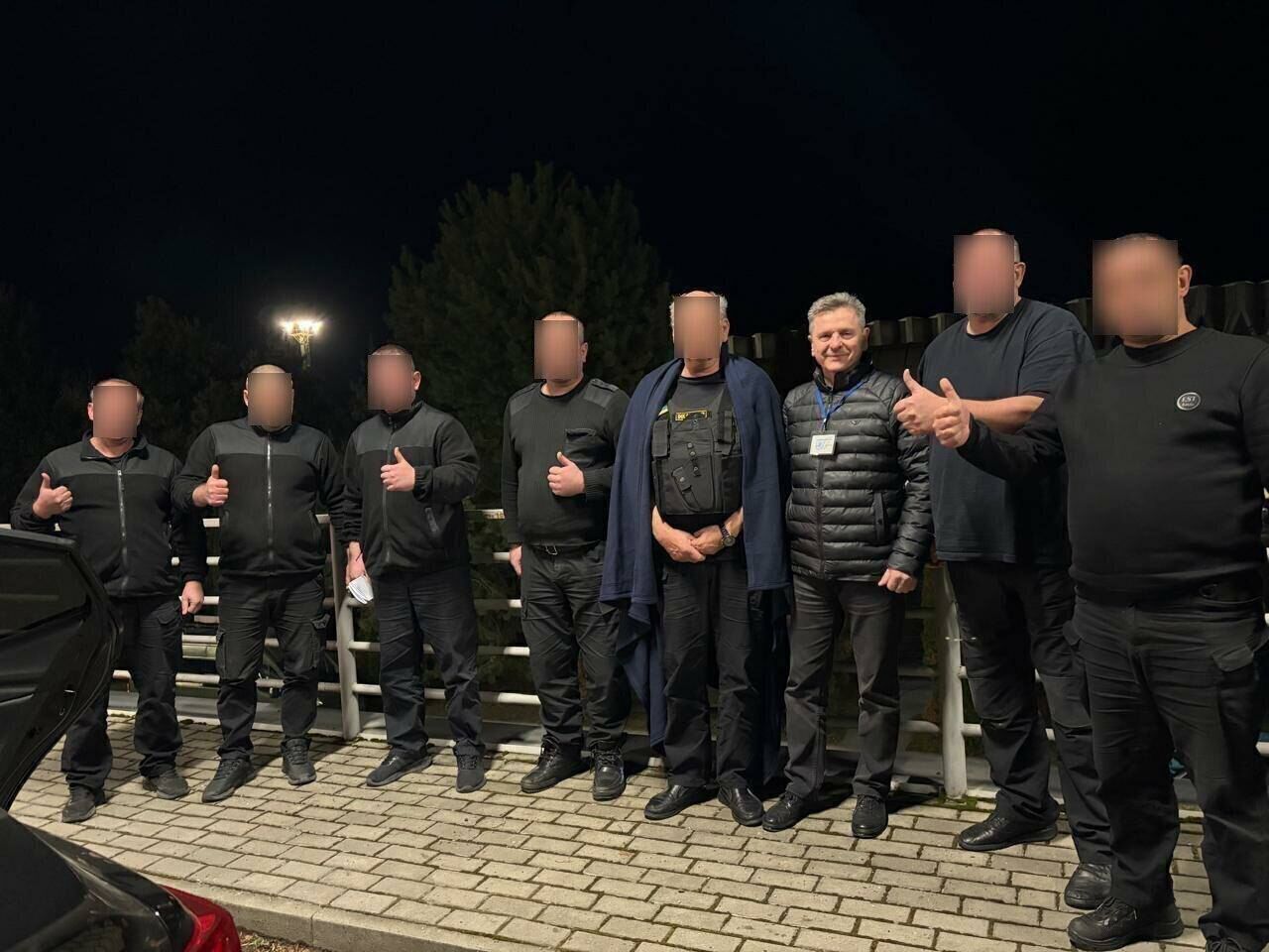 В Венгрии похитили инкассаторские машины украинского Ощадбанка вместе с ценностями и сотрудниками: какие обвинения выдвинули и что говорят в МИД. Все подробности