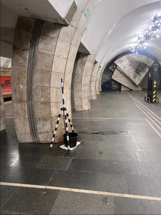 У Києві під час різких змін погоди і дощів "протікає" метро: у КМДА пояснили, чи є небезпека для пасажирів