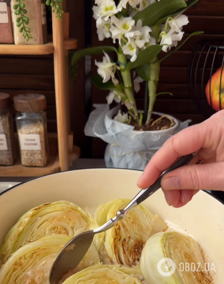 Смачна запечена капуста з вершками та сиром: як приготувати