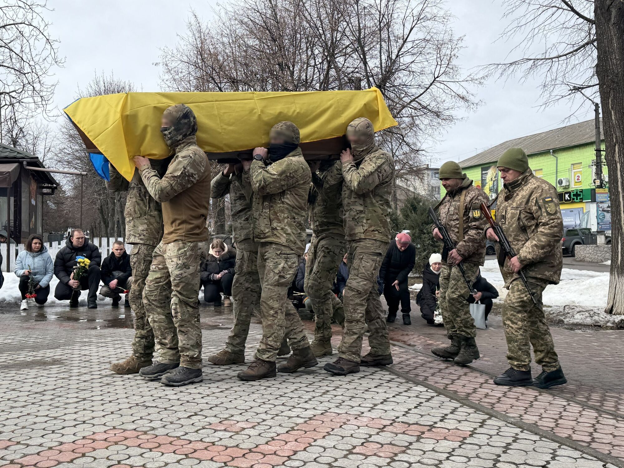 Воював на найгарячіших напрямках фронту: на Полтавщині попрощалися з Героєм, що загинув на Харківщині. Фото