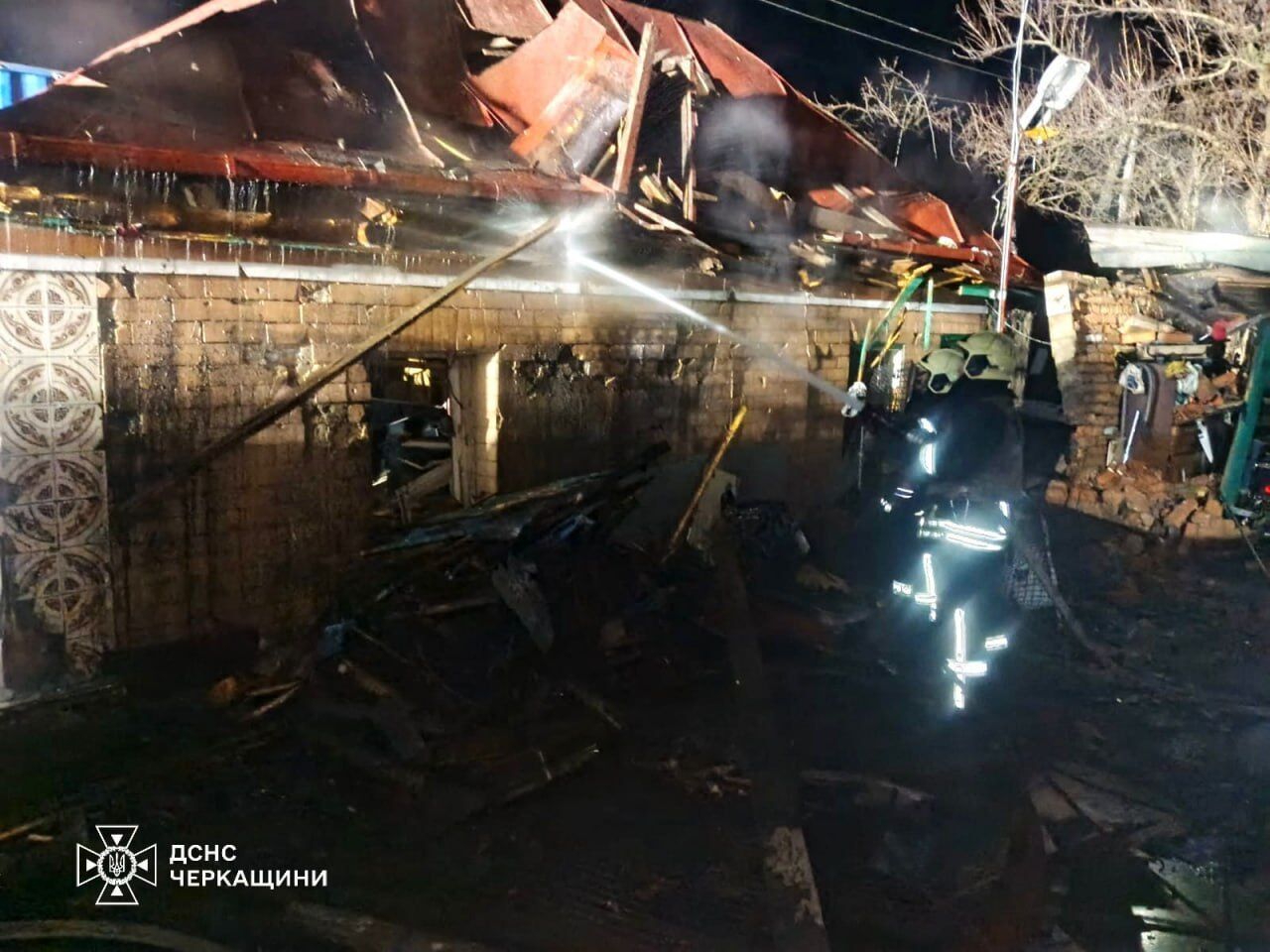 Україна була під масованою атакою "Шахедів" і ракет: є жертви і поранені, пошкоджено інфраструктуру. Всі деталі і фото