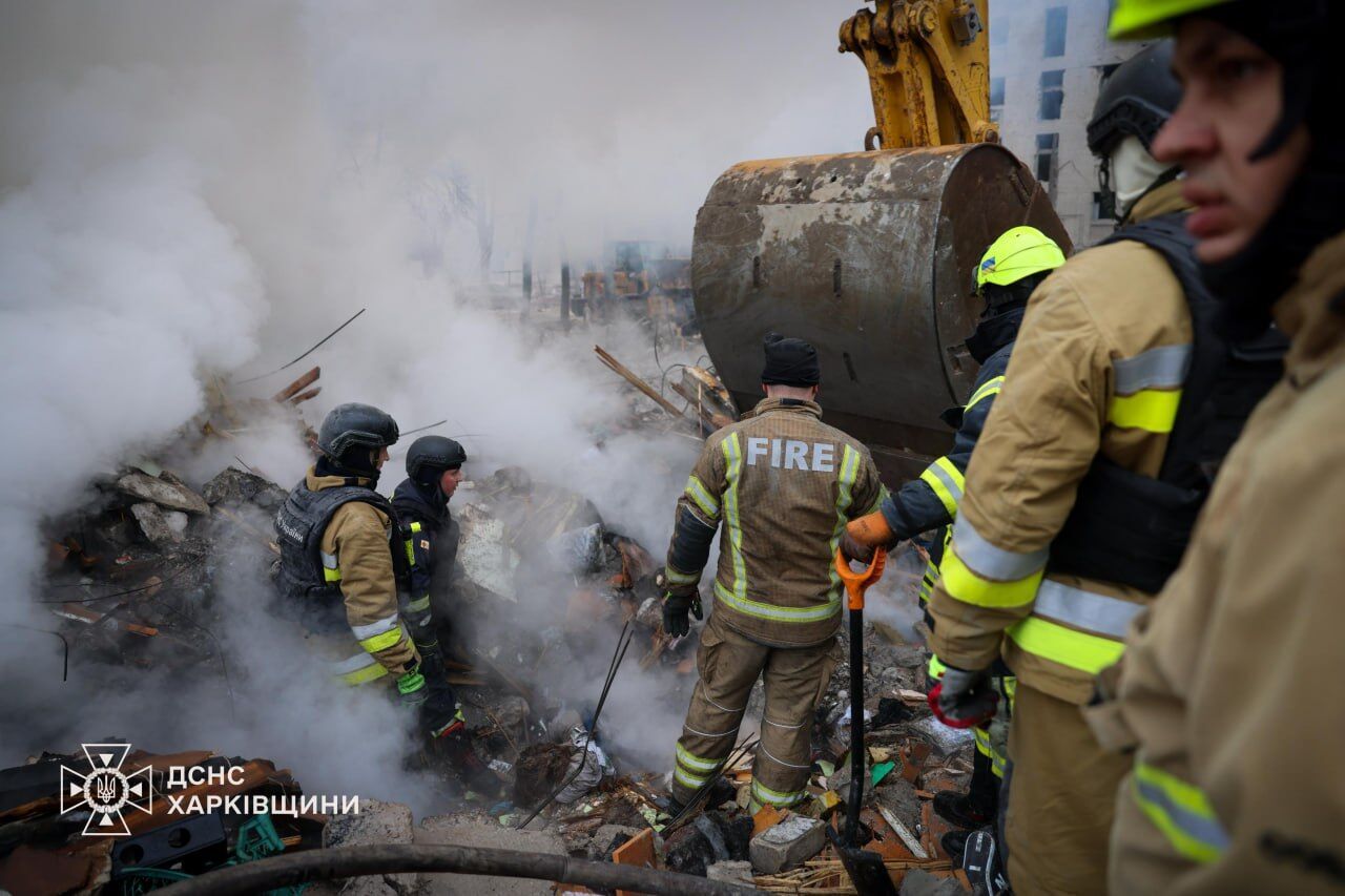 РФ убила в Харькове учительницу с маленьким сыном и восьмиклассницу с мамой