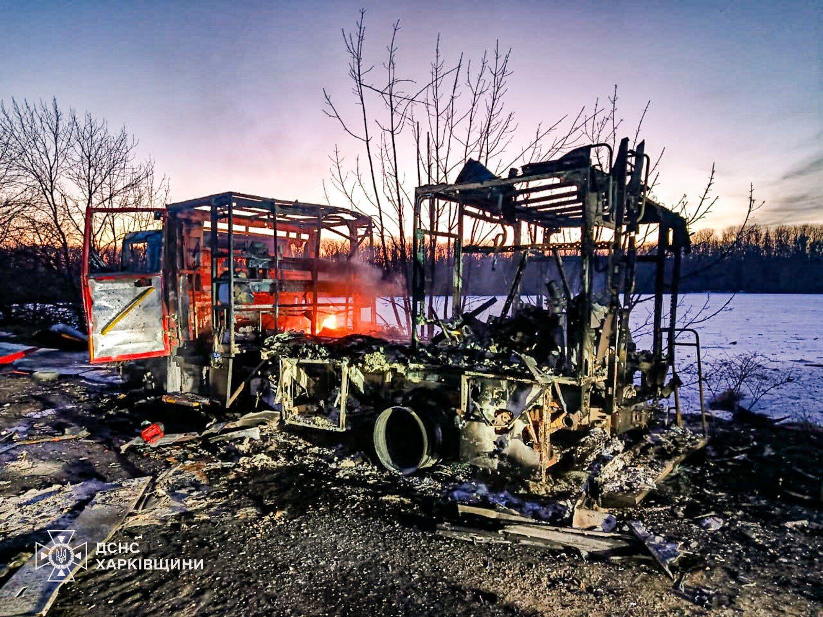 Армія РФ прицільно вдарила по рятувальниках, які працювали на місцях прильотів, на Харківщині та Дніпропетровщині. Фото