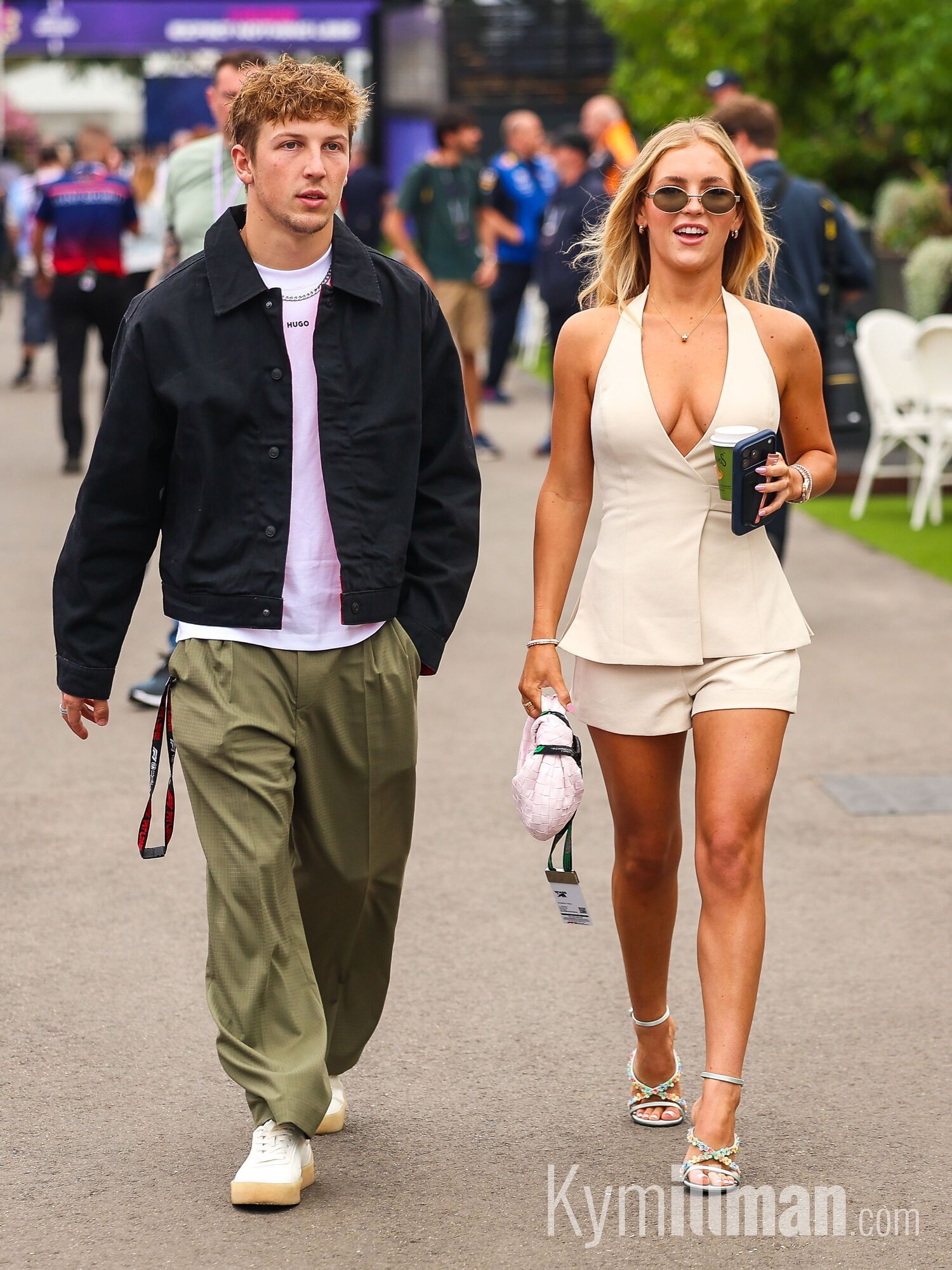 Для подруги пілота Ф-1 створили унікальну прикрасу з 1800 діамантами. Фото та відео