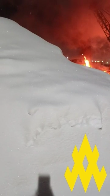 Агенты АТЭШ уничтожили электровоз в Брянске, несмотря на усиленную охрану. Фото и видео