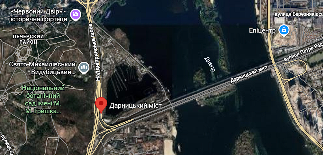 У Києві на Дарницькому мосту сталась ДТП: подробиці