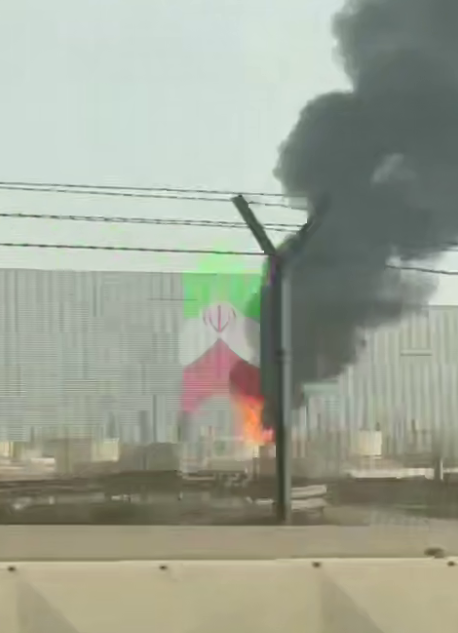 "Ключовий об'єкт": Іран атакував найбільший НПЗ у Бахрейні, піднявся дим. Фото і відео