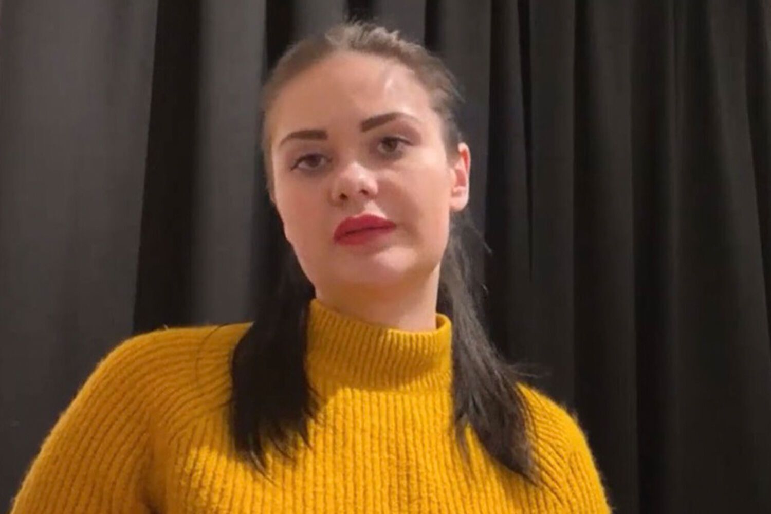 Вижили i не забули: історії очевидців удару по марiупольському пологовому будинку у музеї "Голоси мирних" Фонду Ріната Ахметова