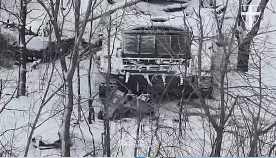 Відпрацювали ювелірно: українські військові "наосліп" підірвали танк окупантів на Харківщині. Відео