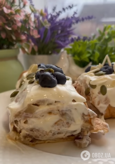 Вкусный яблочный рулет к чаю: не придется вымешивать и раскатывать тесто