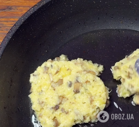 Пісні деруни з грибами нашвидкуруч: рецепт без яєць та сметани