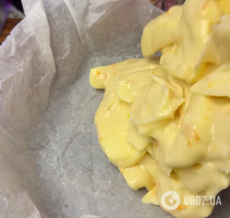 Как приготовить домашнюю постную шарлотку: получится очень нежная и пышная