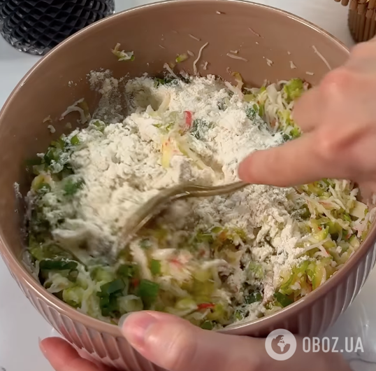 Соковиті крабові котлети з кабачком і сиром: рецепт ситної страви за лічені хвилини