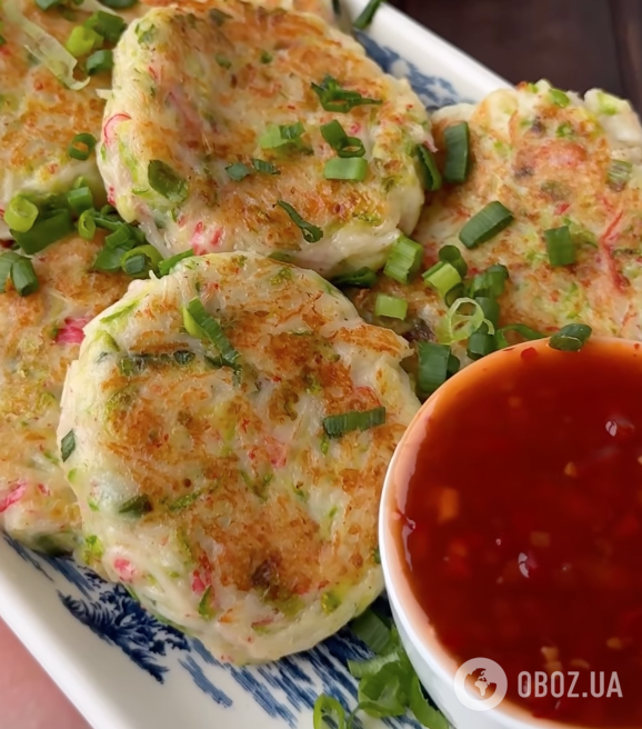 Соковиті крабові котлети з кабачком і сиром: рецепт ситної страви за лічені хвилини