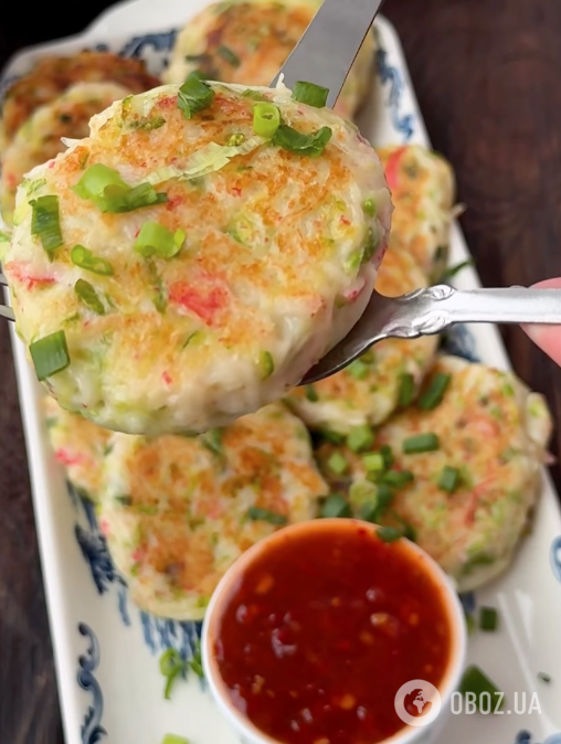 Соковиті крабові котлети з кабачком і сиром: рецепт ситної страви за лічені хвилини