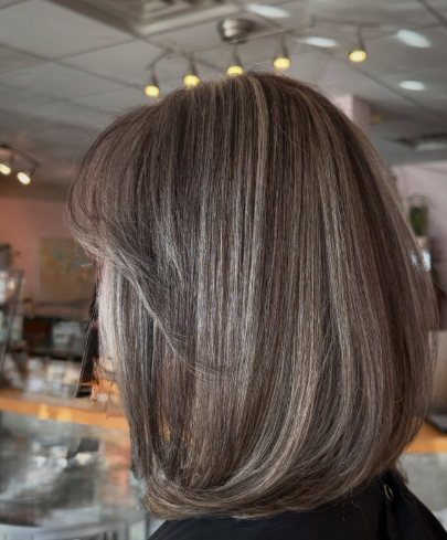 "Тихе срібло": як перетворити сивину на модну зачіску