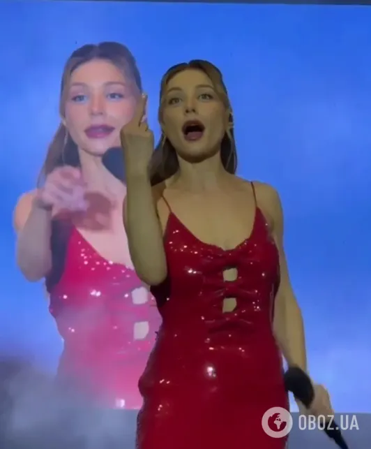 "Я дуже хотіла це сказати". Тіна Кароль зі сцени відповіла Ані Лорак на звинувачення в цькуванні та показала зрадниці середній палець