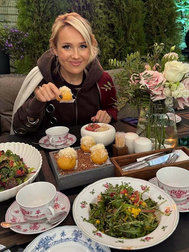 Путіністка Клава Кока з'явилися у Threads і потрапила на "теплий прийом" Міноборони України: Басков застеріг від фатального кроку