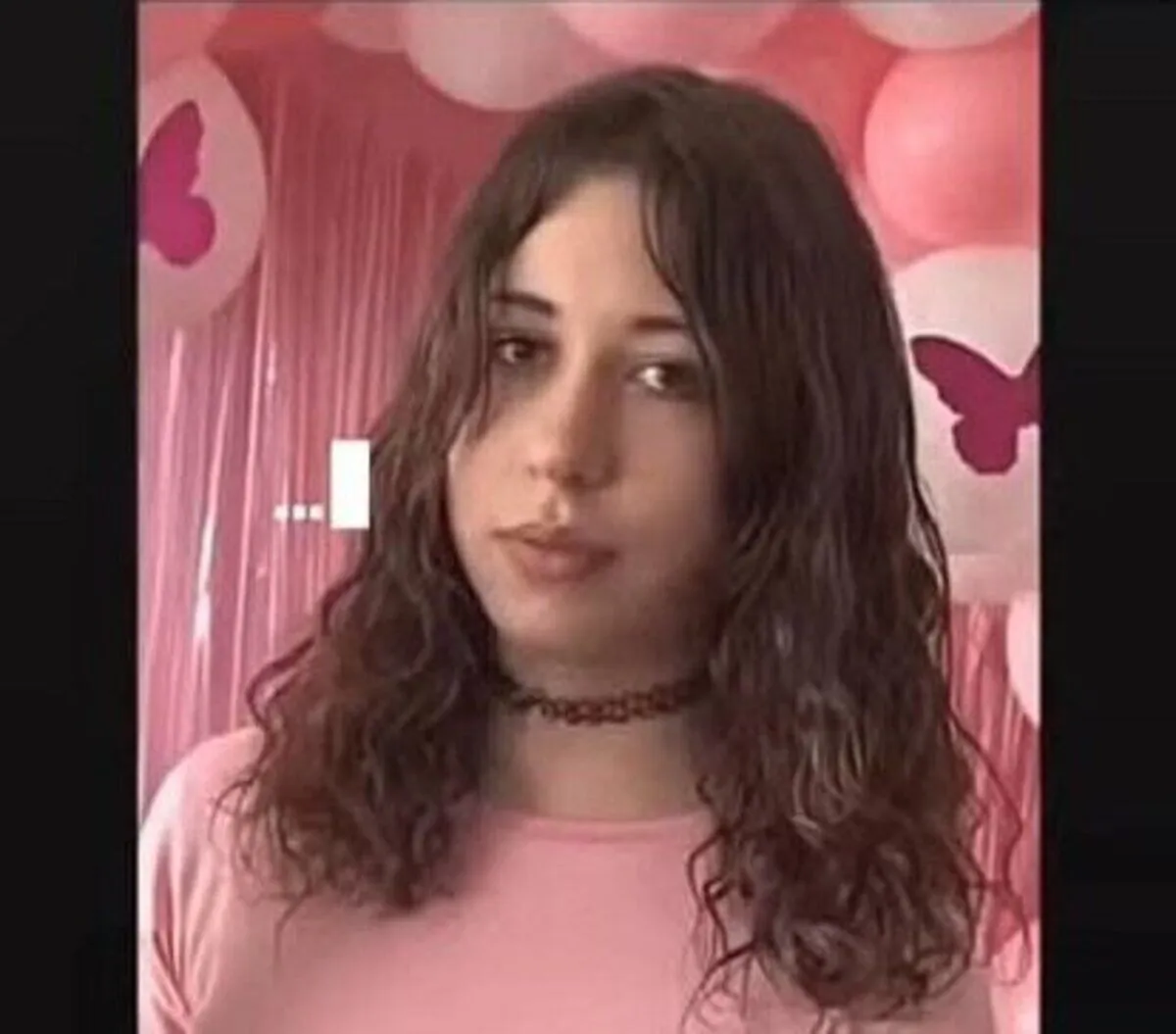 "Попереду було ціле життя": на Миколаївщині попрощалися з 13-річною дівчинкою, яку вбив російський дрон. Фото