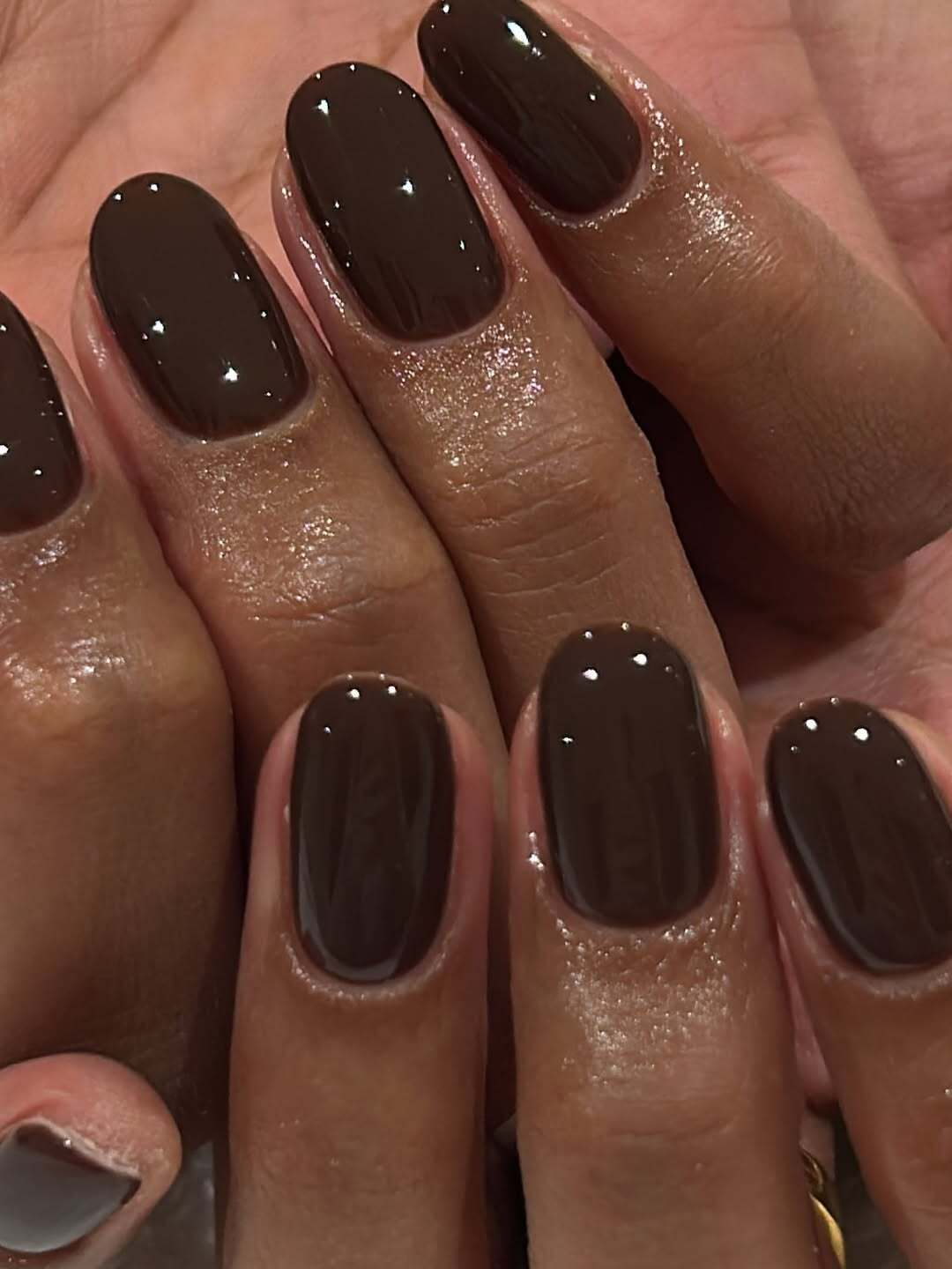 Подойдут каждой: 8 универсальных цветов маникюра