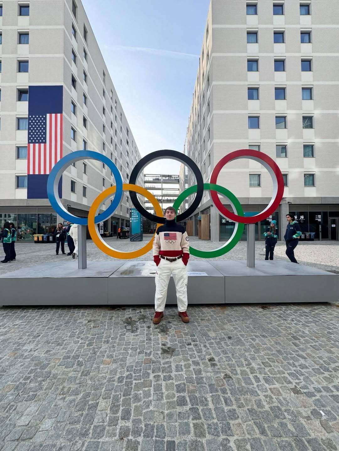 "Выживают в Одессе": американский фигурист несмотря на отца из России поддерживает Украину и близок с родными, которые сидят под обстрелами