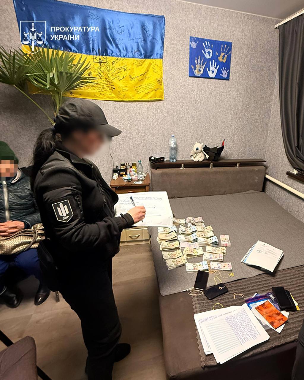 Объявлены подозрения трем фигурантам