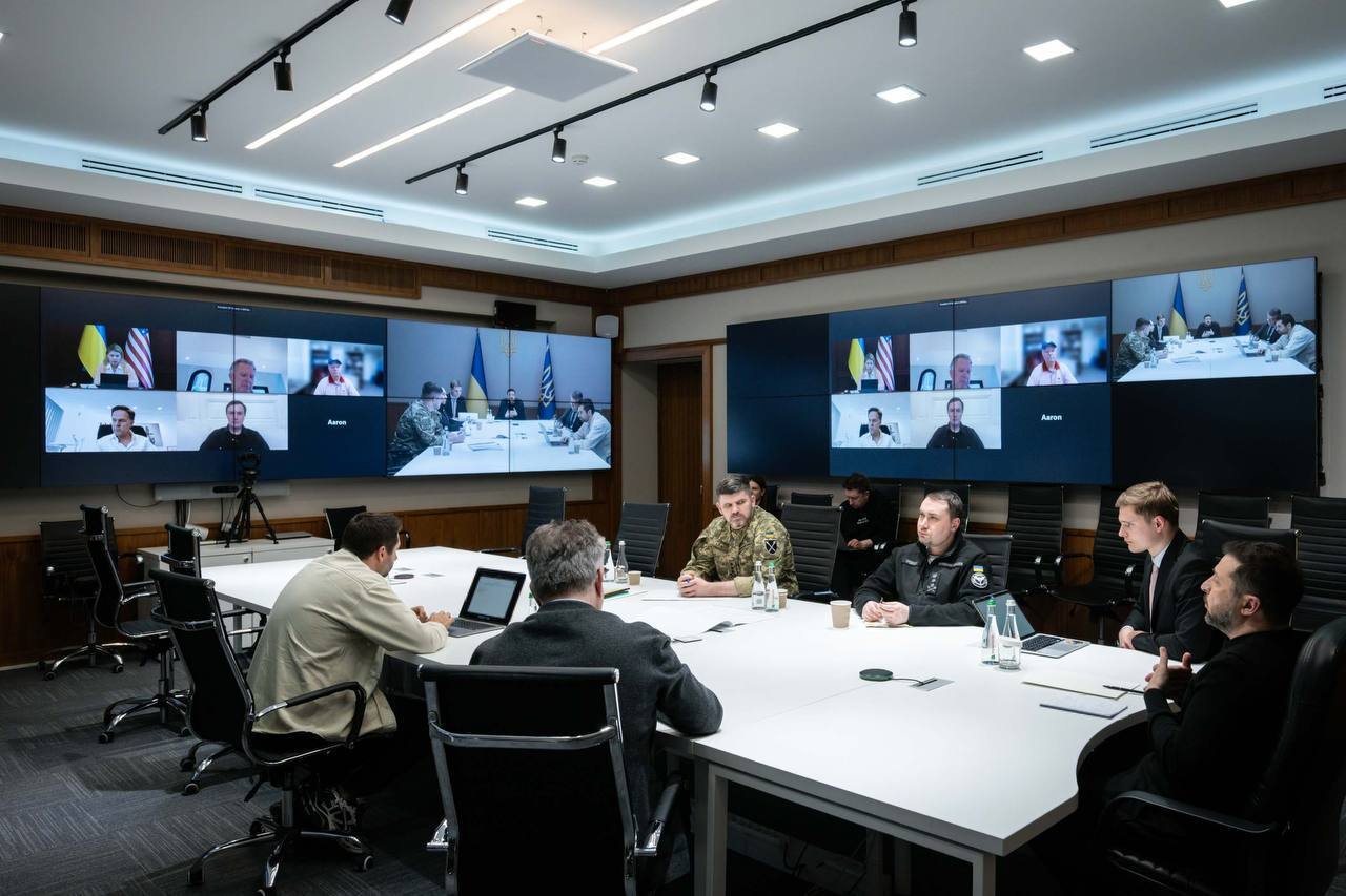 Зеленский провел онлайн-разговор с представителями США и НАТО: о чем договорились. Фото