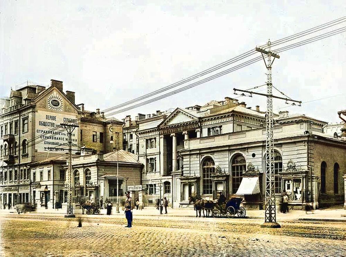 В Киеве 140 лет назад начала работать первая телефонная станция на 100 номеров. История и фото