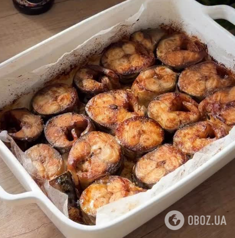 Як смачно приготувати скумбрію на обід: риба вийде дуже соковитою