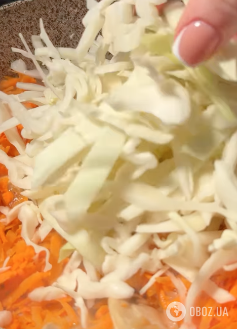 Тушкована капуста з оригінальним інгредієнтом: ділимося легким рецептом