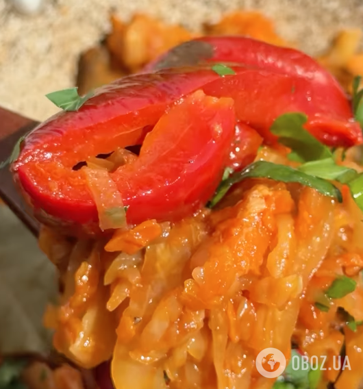 Тушкована капуста з оригінальним інгредієнтом: ділимося легким рецептом