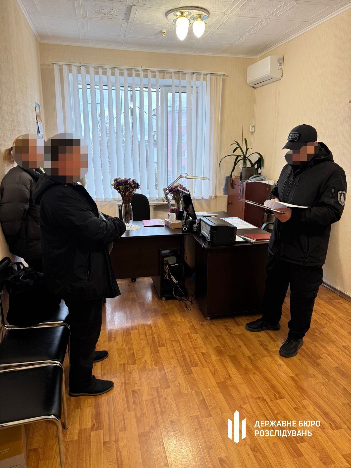 Оформляли фиктивное "исчезновение" жен: на Сумщине разоблачили судью и адвоката на "схеме" с отсрочками. Фото