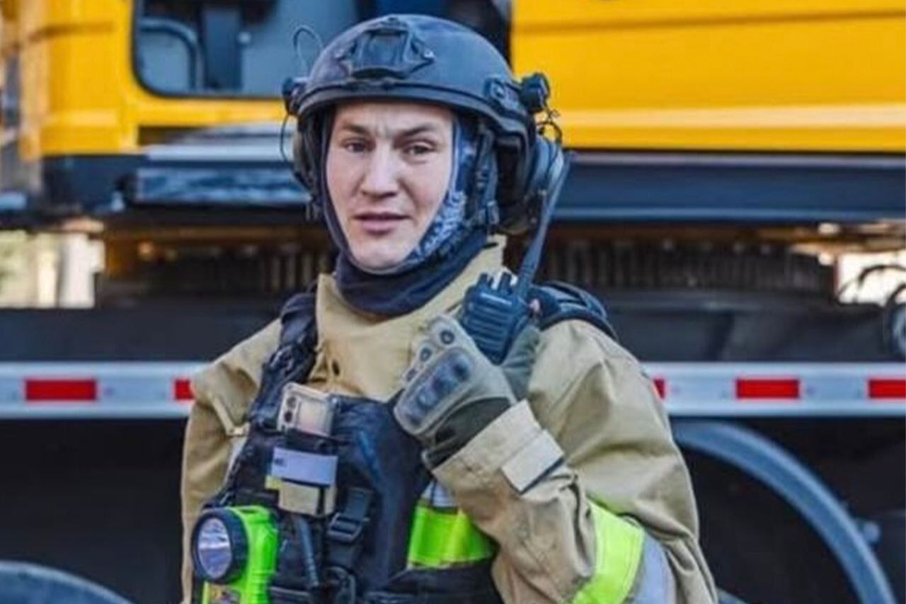 "Россияне по нам стреляли, как в тире": спасатель из Мариуполя рассказал свою историю музею "Голоса мирных" Фонда Рината Ахметова