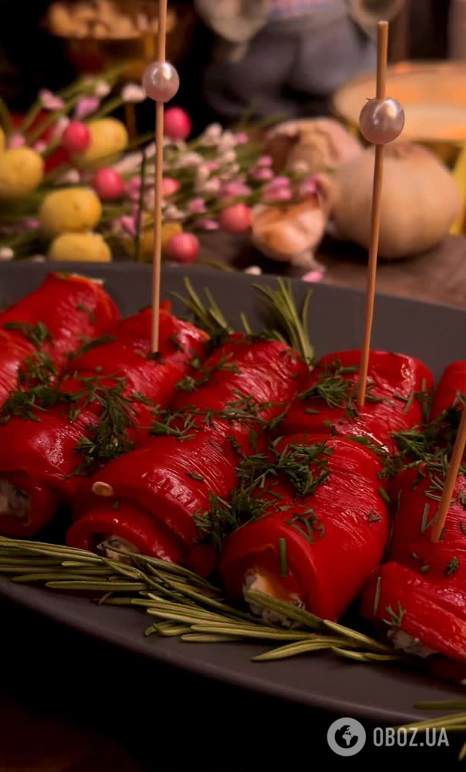 Эффектная закуска к Пасхе: как приготовить вкусные рулетики из болгарского перца