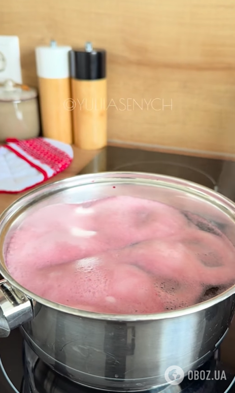 Космические пасхальные яйца в вине: делимся интересной идеей к Пасхе