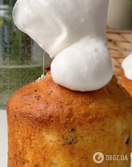 Не трескается и не прилипает к рукам: самая удачная глазурь для пасок из трех ингредиентов