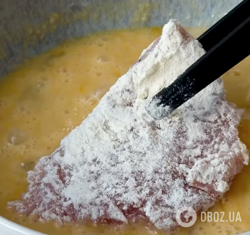 Сочные отбивные с грибным соусом для праздничного стола: делимся лучшим рецептом