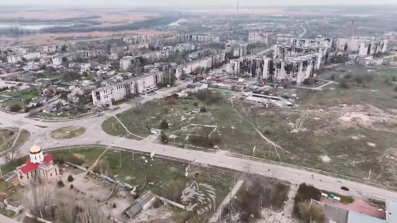 "Это не кино, а реальность": оккупанты превратили Алешки на Херсонщине в город-призрак. Видео