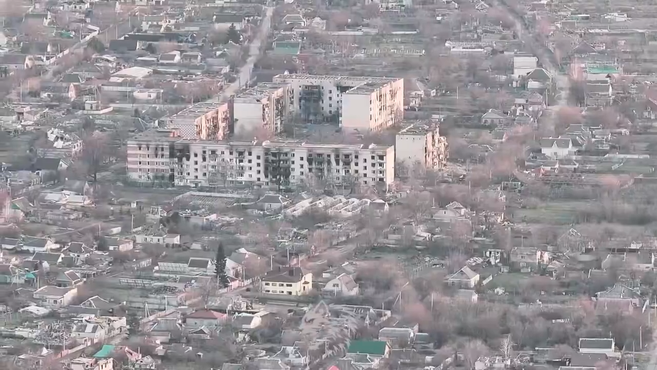 "Это не кино, а реальность": оккупанты превратили Алешки на Херсонщине в город-призрак. Видео