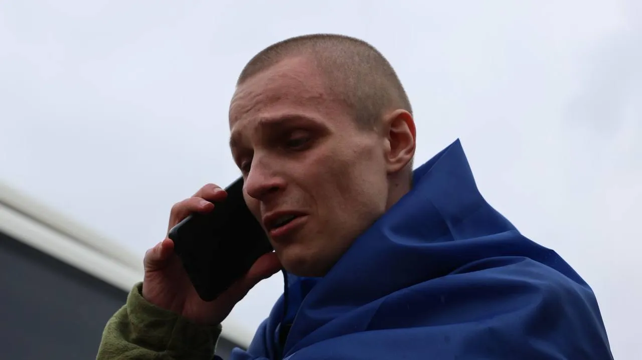 Большинство были в плену с 2022 года: в Украину накануне Пасхи вернулись почти две сотни защитников и гражданских. Фото и видео