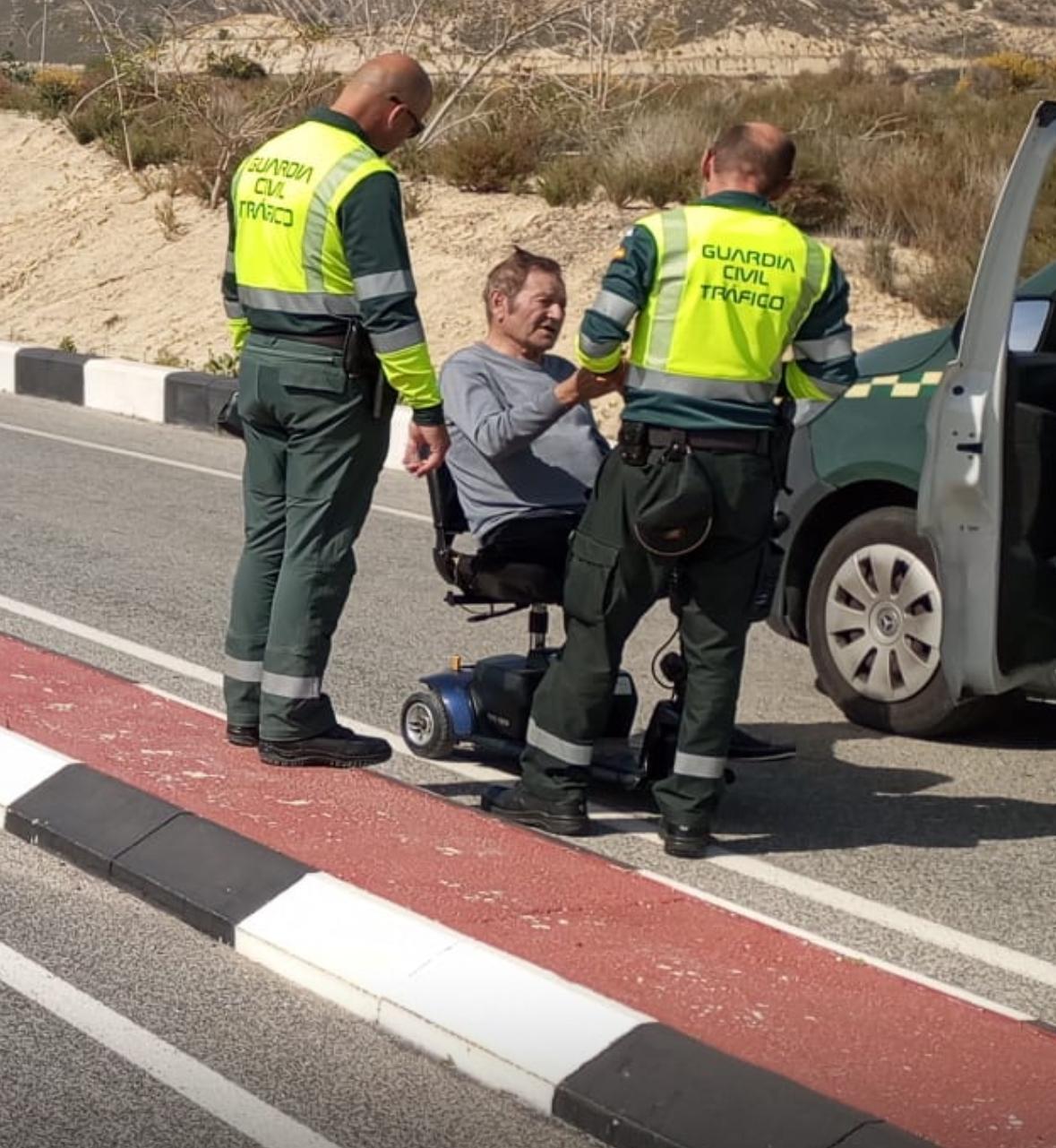 Безногий водій задавив велосипедистів на трасі під час тренування. Відео