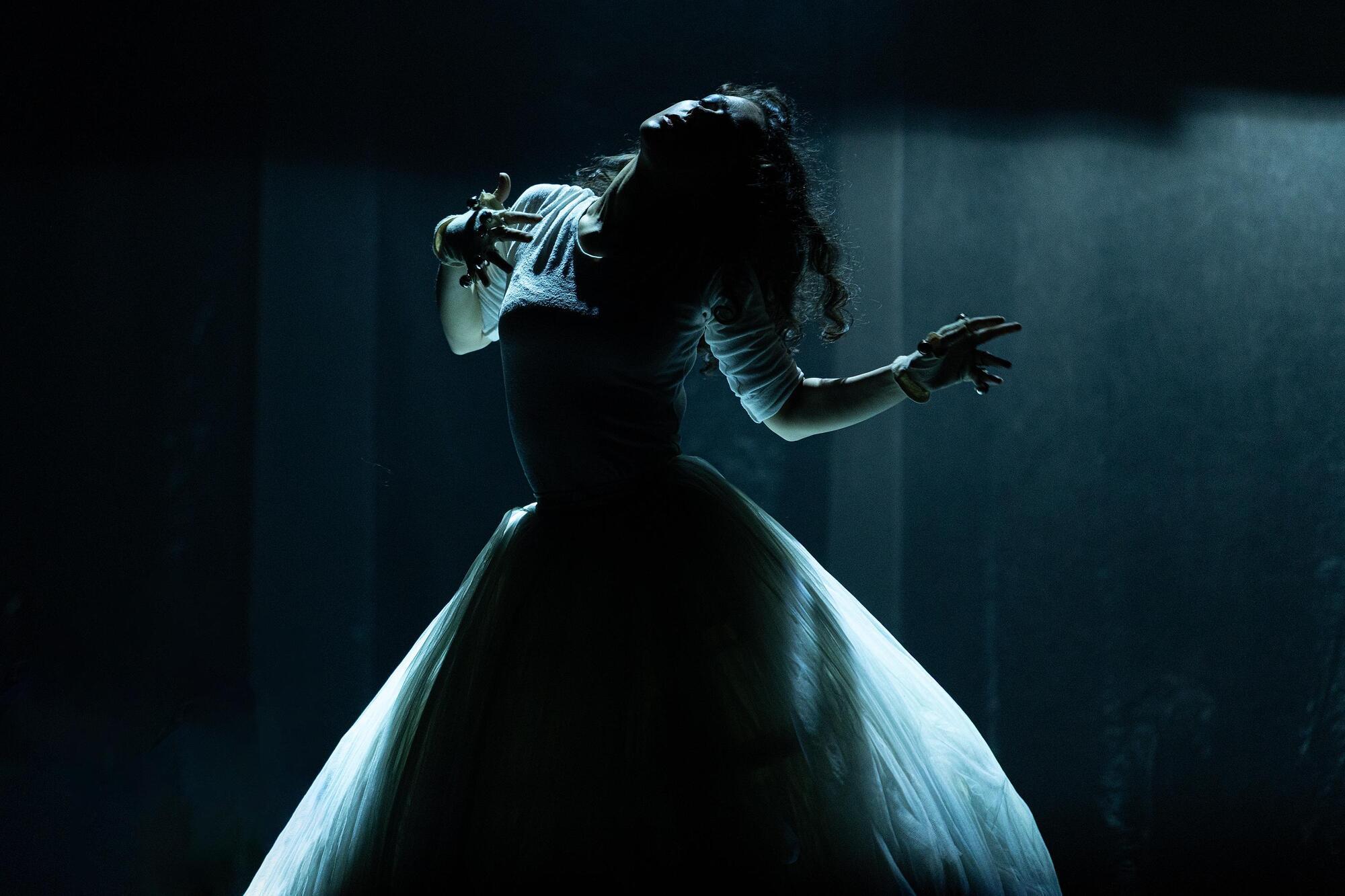 "Це дико – національний театр грає російською". Анастасія Рула – про мовні компроміси, свекруху Сумську та залаштунки "Конотопської відьми"