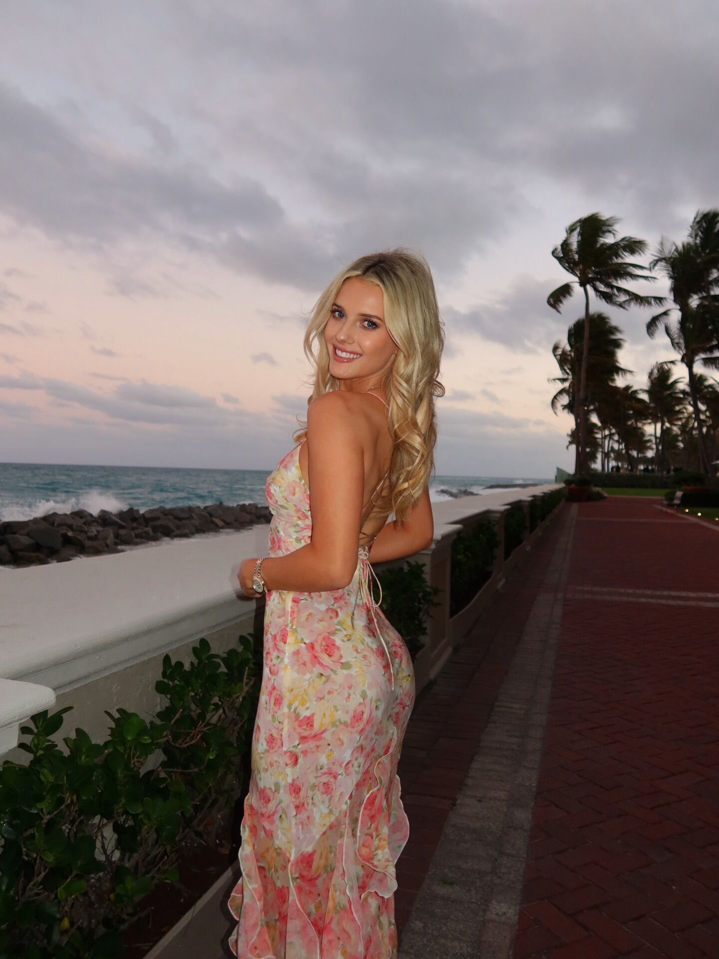 Найсексуальніша автогонщиця світу знялася в бікіні та вразила Instagram. Фото