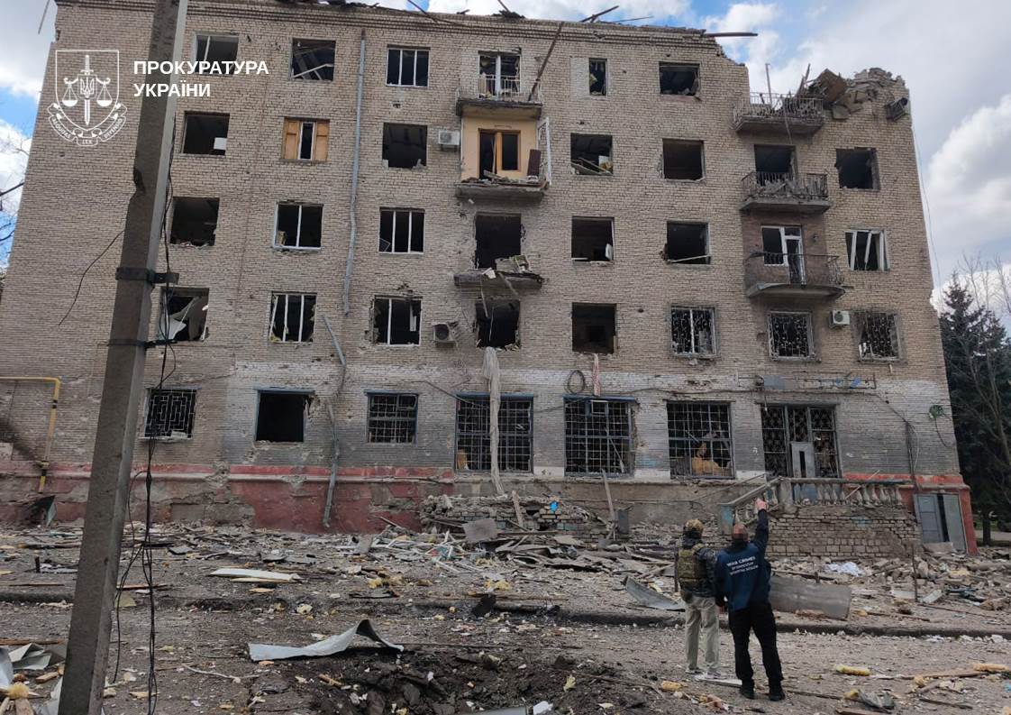 Оккупанты ударили по Краматорску: пострадали десять человек. Фото