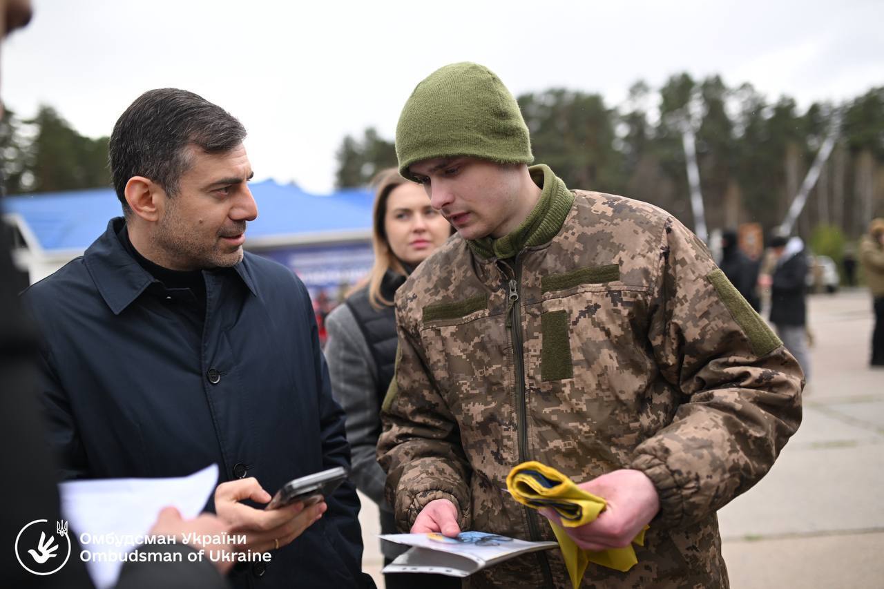 Самому старшему – 63 года: омбудсмен рассказал о состоянии здоровья освобожденных из российского плена