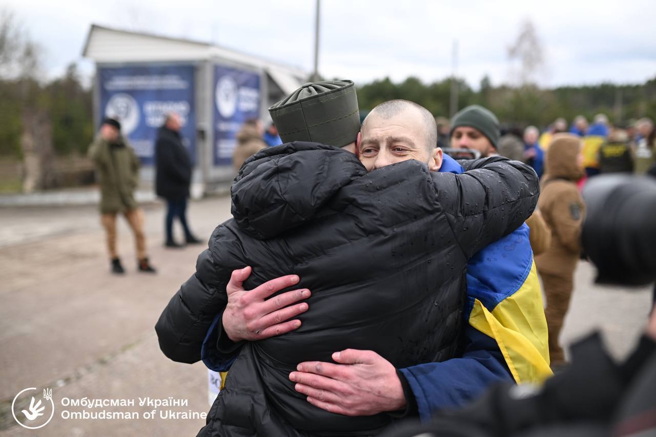 Самому старшему – 63 года: омбудсмен рассказал о состоянии здоровья освобожденных из российского плена