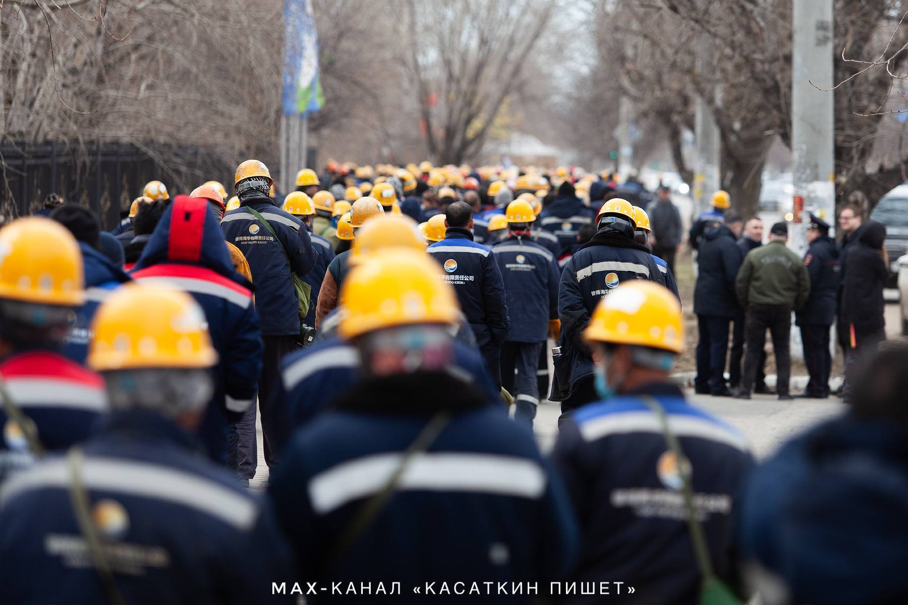 Сотні китайців вийшли на протест у російському Комсомольську-на-Амурі: чого добиваються. Фото і відео