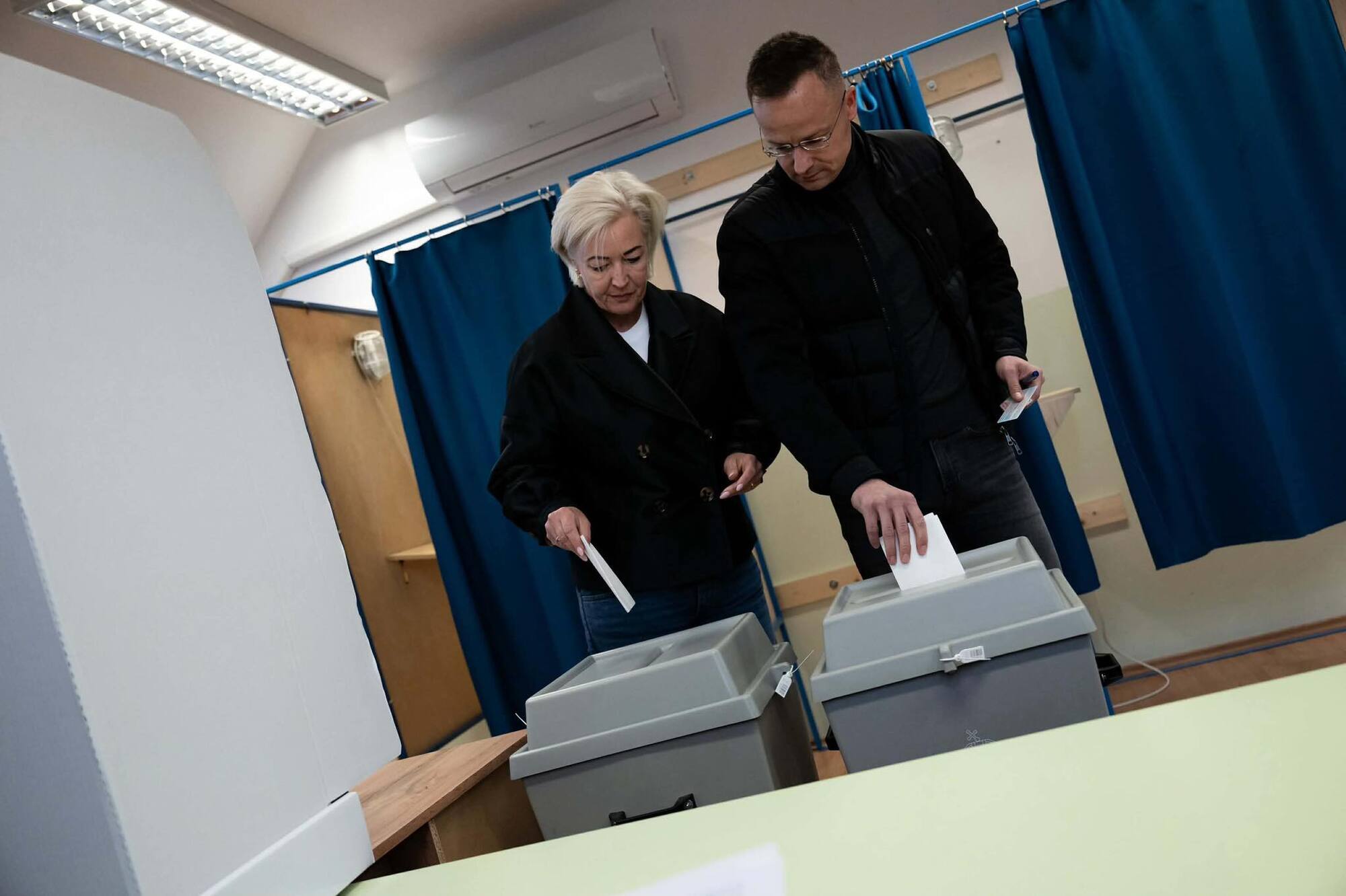 В Венгрии начались судьбоносные парламентские выборы: каковы шансы у Орбана. Все детали