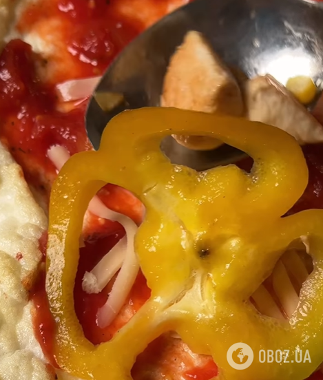 Диетическая белковая пицца для обеда: выпекается 20 минут